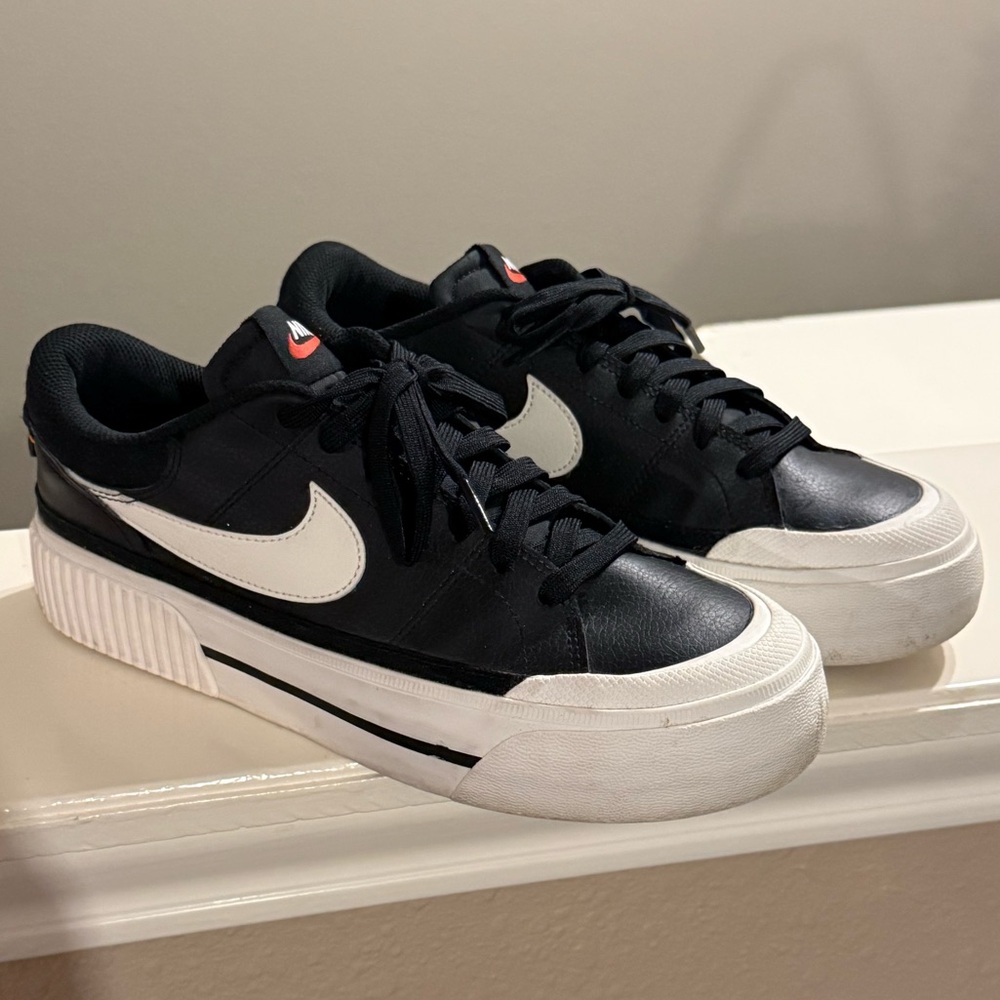 Nike Court Legacy Lift in Black 🖤